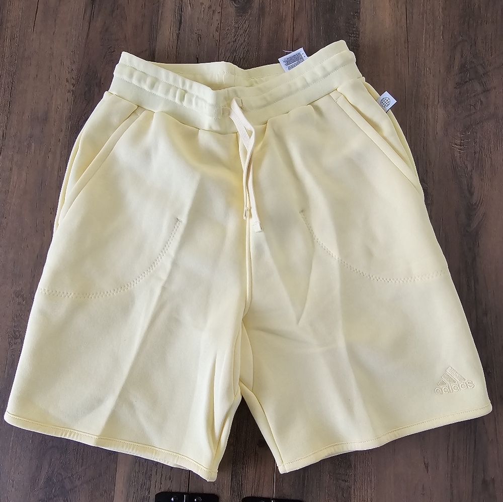 Adidas Men's Yellow Shorts Adidas Men's Sportswear Studio Lounge Thick Fleece S